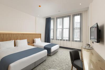 پرمیست هتل تکسیم