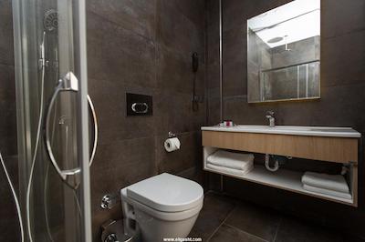 پرمیست هتل تکسیم