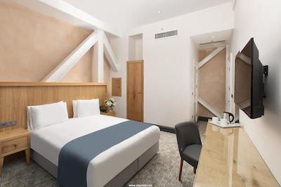 پرمیست هتل تکسیم