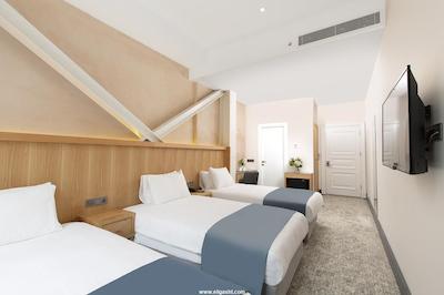 پرمیست هتل تکسیم