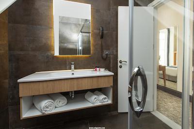 پرمیست هتل تکسیم