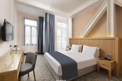 پرمیست هتل تکسیم