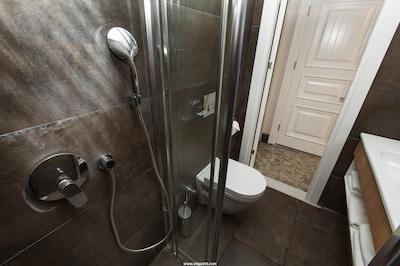 پرمیست هتل تکسیم