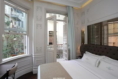 فوگا هتل کنستانتینیدیس