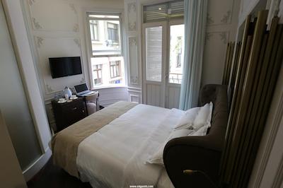 فوگا هتل کنستانتینیدیس