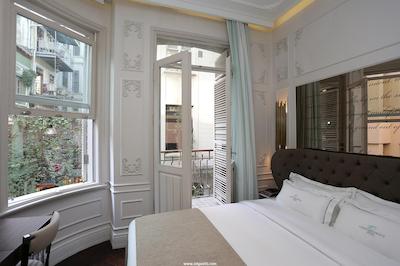 فوگا هتل کنستانتینیدیس