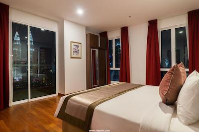 تامو هتل اند سوئیتس