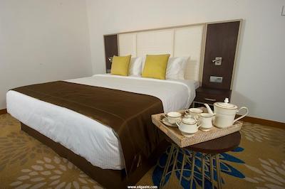 تامو هتل اند سوئیتس