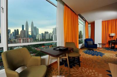 تامو هتل اند سوئیتس