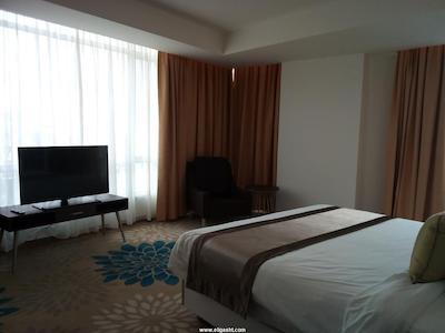 تامو هتل اند سوئیتس