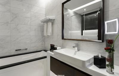 رنسانس بیزینس بی