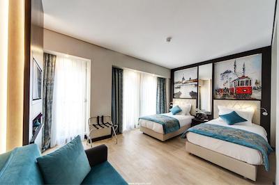 موکارناس تکسیم هتل