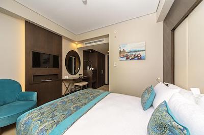 موکارناس تکسیم هتل