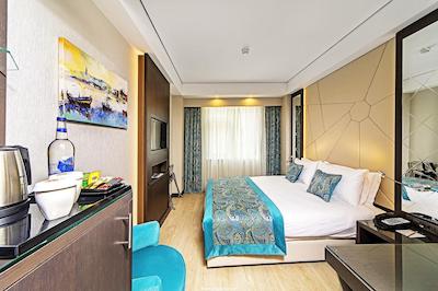 موکارناس تکسیم هتل