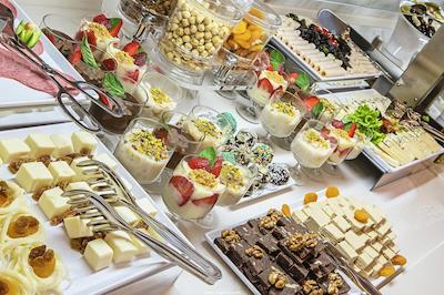 موکارناس تکسیم هتل