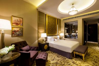 ازدان پالاس هتل