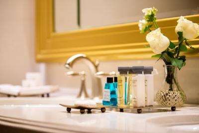 ازدان پالاس هتل