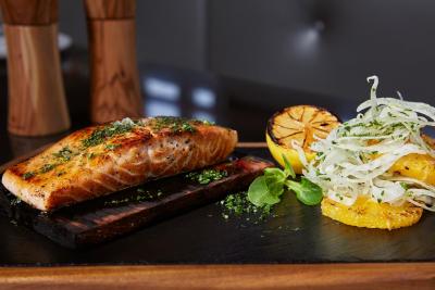 سزار ریزورت بلوواترز دوبی