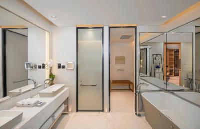 سزار ریزورت بلوواترز دوبی