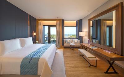 سزار ریزورت بلوواترز دوبی