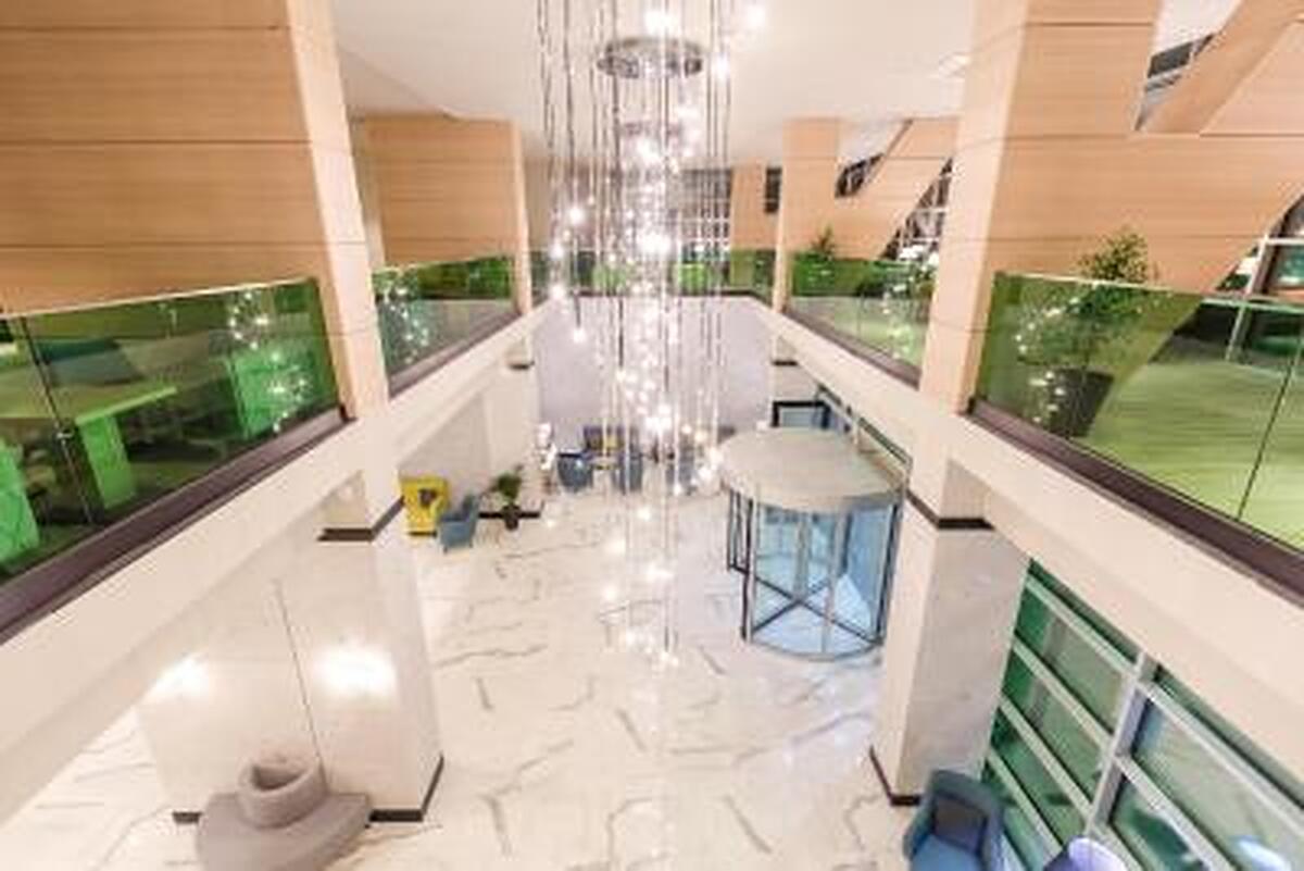 بست وسترن پرمیر باتومی