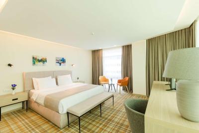 بست وسترن پرمیر باتومی