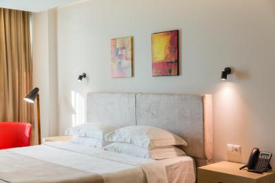 بست وسترن پرمیر باتومی