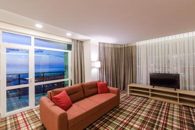 بست وسترن پرمیر باتومی