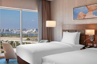 دابل تری بای هیلتون دبی الجدف