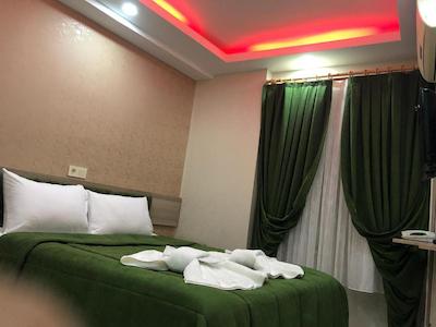 کایا مادرید هتل