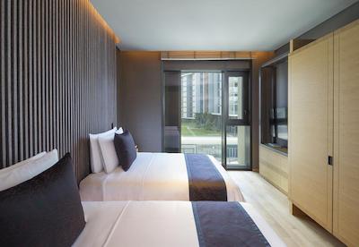 د رزیدنس ات سزار پالاس بلوواترز دوبی