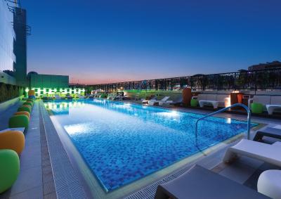 استودیو ام عربین پلازا