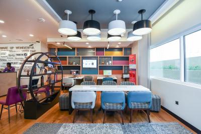 پرمیر این دوبی ل جاداف