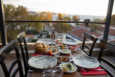 میدان بشیکتاش اوتل