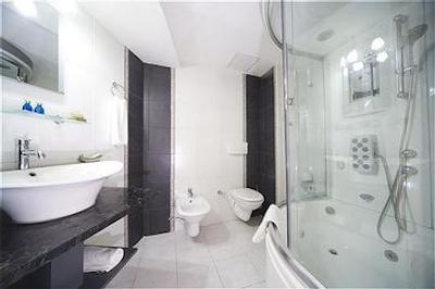 ایکبال دلوکس هتل استانبول