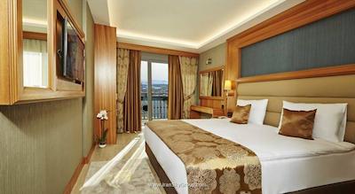 ایکبال دلوکس هتل استانبول