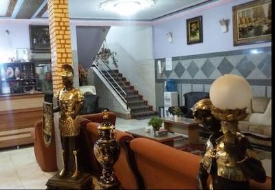 هتل فدک سیرجان