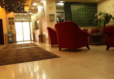 هتل کهکشان سیرجان