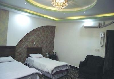 هتل کهکشان سیرجان