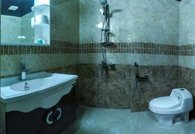 هتل هزار کرمان