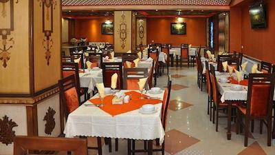 هتل قصر اسکو