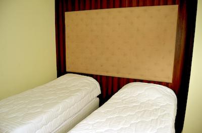 هتل ایرانیان تبریز