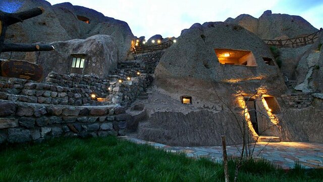 هتل صخره ای لاله کندوان