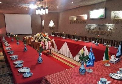 هتل صخره ای لاله کندوان