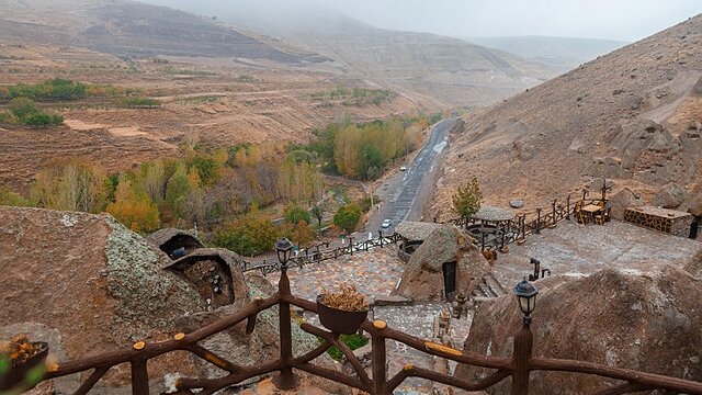 هتل صخره ای لاله کندوان