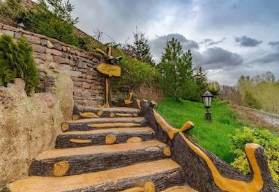 هتل صخره ای لاله کندوان