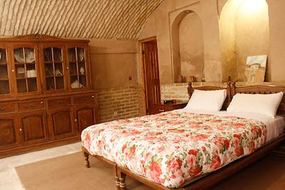 هتل اقامت گاه سنتی خانه سه نیک یزد