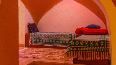 اقامتگاه بومگردی خانه سه نیک یزد