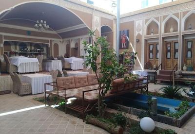 هتل سنتی رویای قدیم یزد