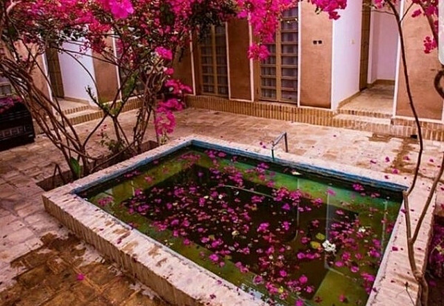 هتل کهن کاشانه یزد
